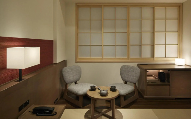 Ours Inn Hankyu