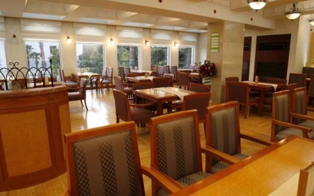 Daekuk Isleinn Hotel