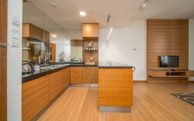 OYO Home 89722 Beautiful 1br Dua Sentral - Memoire Suites