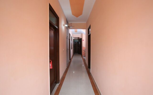 OYO 9229 GMG Hotel