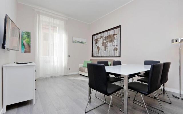 Vatican Museum Bright Apartment up to 9 people