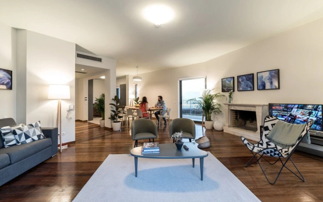 Zoia The Hill 8 Athens City Center