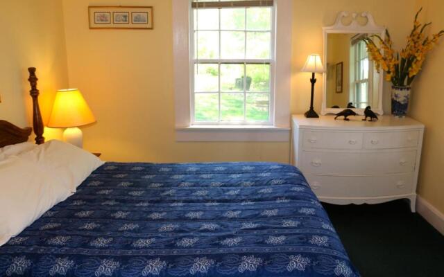 Boundary Waters Resort & Marina