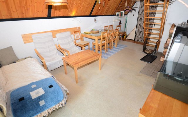 Nice holiday home with fireplace in the Ore Mountains only 500m from the chairlift