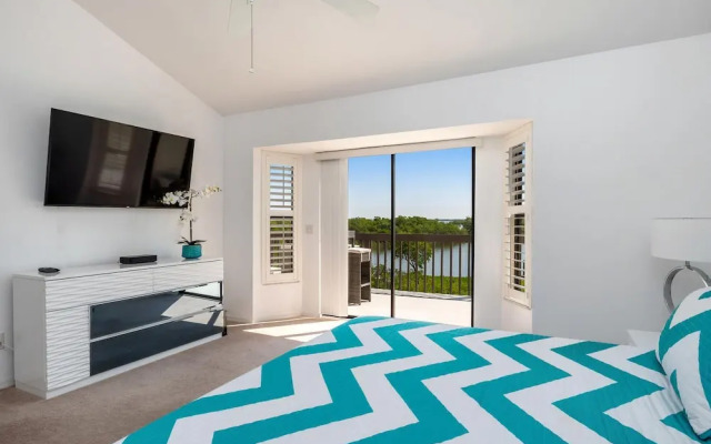 Blue Lagoon Estate