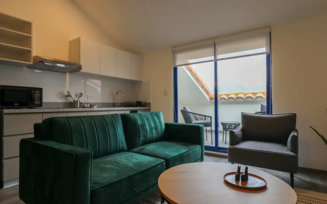 w Stunpedous 2BR w Perfect Balcony in Cusco