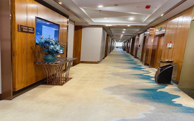 Starway Hotel Urumqi Exhibition Center