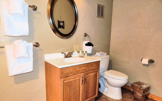 Rockridge 2BR Townhouses