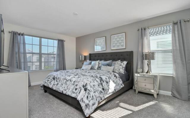 Gorgeous Top Pool Home Sl4730