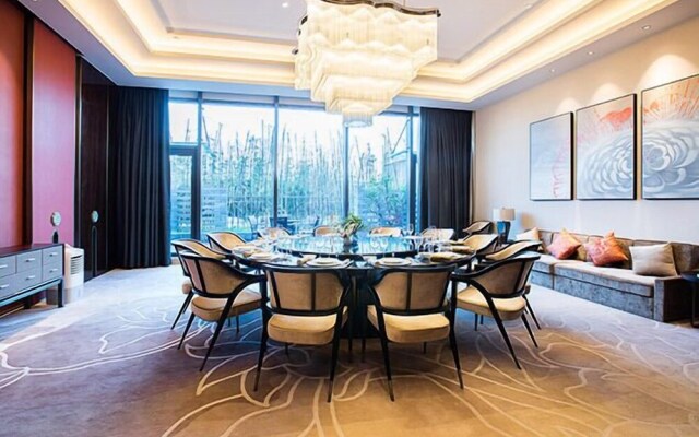 Golden Eagle Summit Hotel Nanjing China