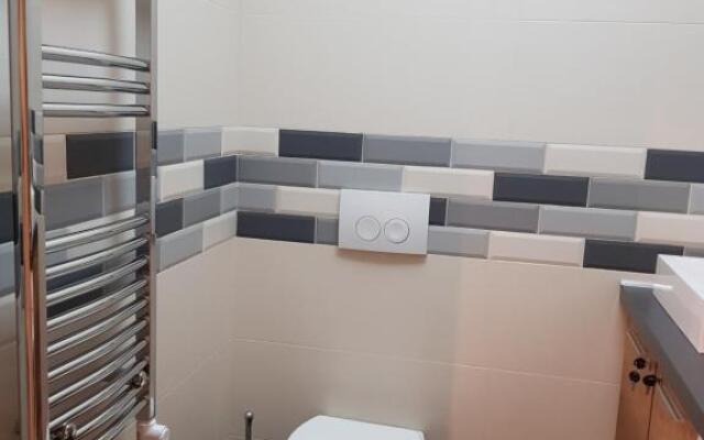 Home, far away from Home 2