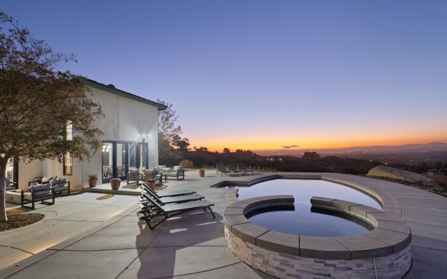 Chateau Evie James -high End Luxury Home W/pool,hot Tub,gameroom 5 Bedroom Home by RedAwning
