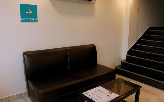 OYO 886 Hotel Sheldon International