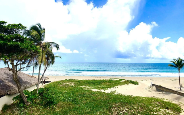 Oceanfront New Condo on the Beach
