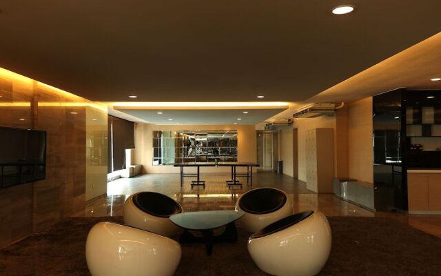 Royal Regent Condominium by iHost