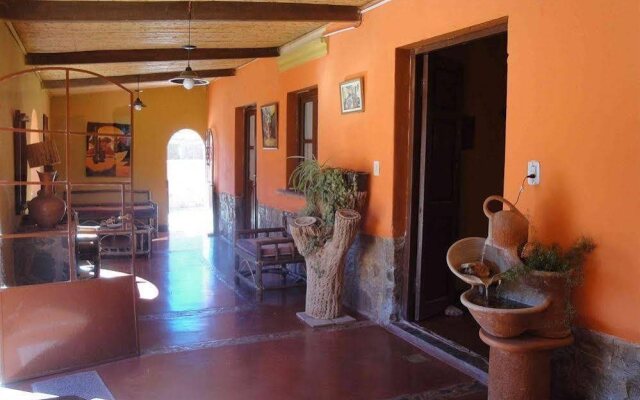 La Casona Amarilla