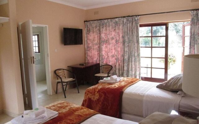 12 Fleetwood Lodge