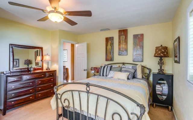 Auburndale Vacation Rental w/ Yard & Lake Views
