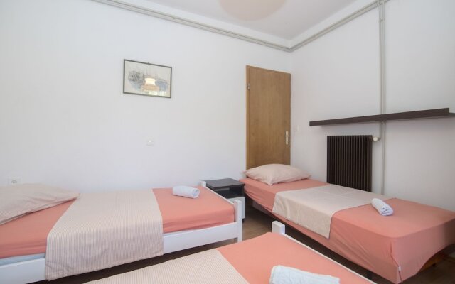 Apartments and Rooms Nikol