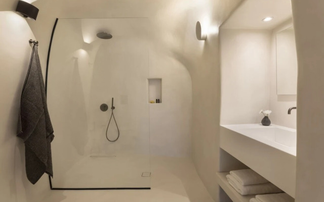 Bluedome Cavehouses by Otium Villas