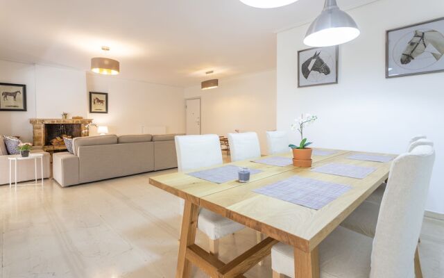 Modern ParkView 2bdr
