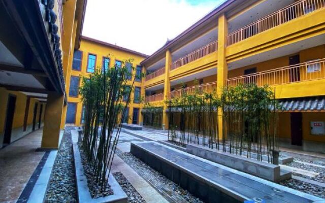 Chengkou Kanggu  Holiday Hotel