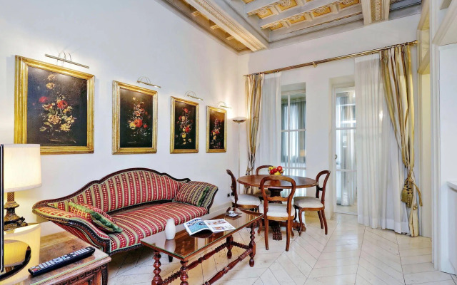 Rome Unique Spanish Steps Apartments