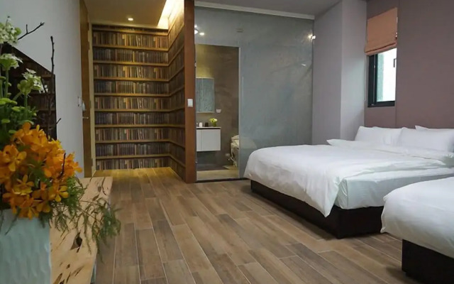 Chance Villa