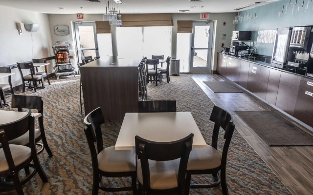 Sleep Inn & Suites Evansville - Casper