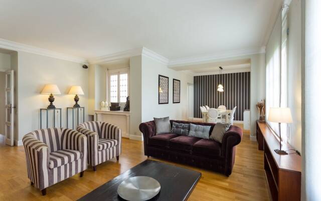 Rambla Cat 99 Atico Con Terraza En Rambla Catalunya