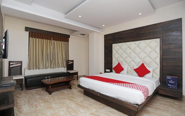 OYO 5183 Hotel Subhadra Residency