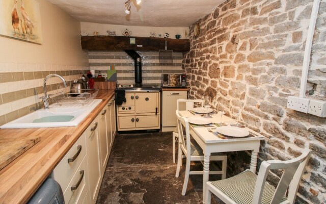 Castle Cottage