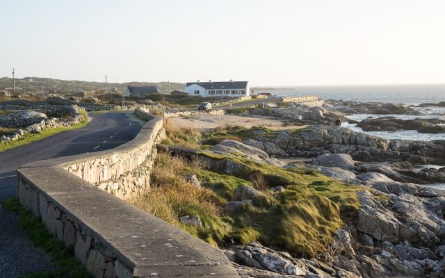 Cnocan Na Cuaigh Carraroe