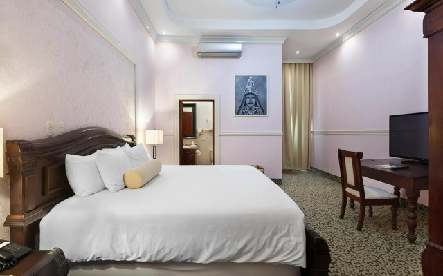 Hotel La Perla