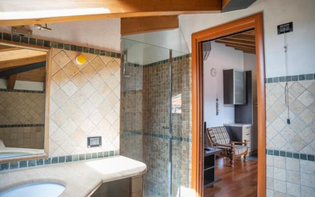 042 - Attico delle Pesche 10 minuti Mare, RISTRUTTURATO