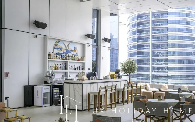 LUX  The Vida Marina Residence 3