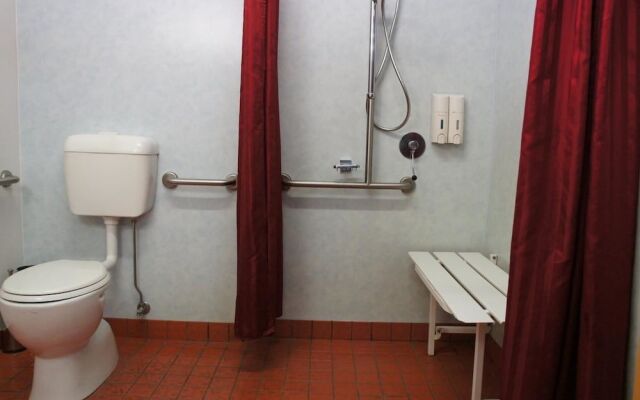Ayrline Motel