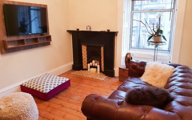 1 Bedroom Apartment Near Edinburgh City Centre