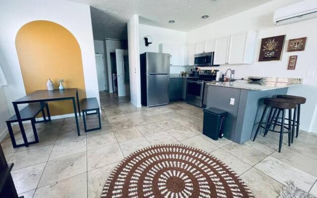 Pet Friendly! Private retreat in Nob Hill