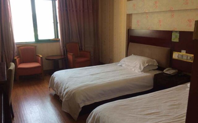 Yiwu Golden Place Hotel