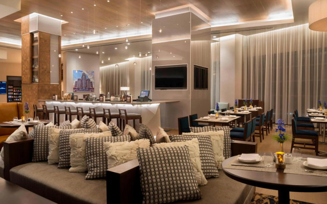 Buffalo Marriott at LECOM HARBORCENTER