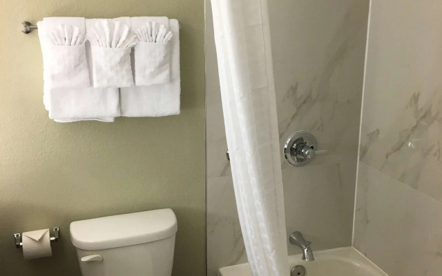 Best Western Carlsbad by the Sea