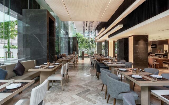DoubleTree by Hilton Bangkok Ploenchit