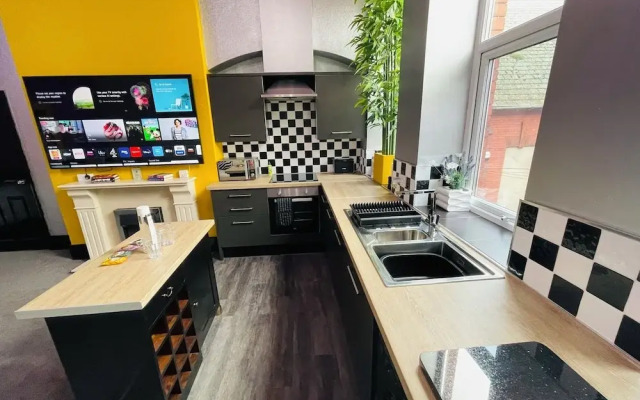 PHOENIX Apartments
