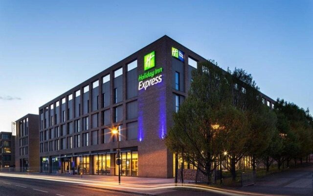 Holiday Inn Express London - ExCeL, an IHG Hotel