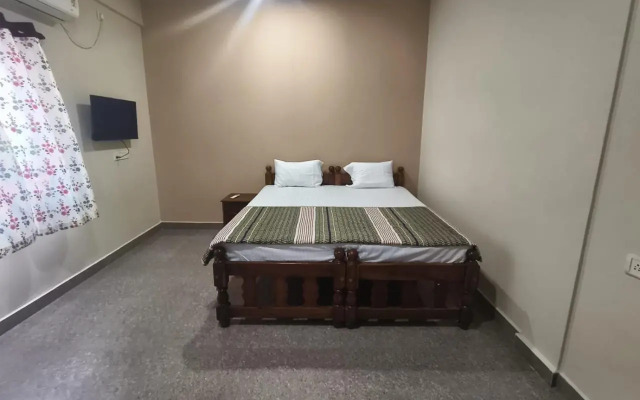 C Queen Beach Resort