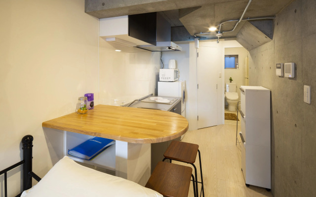 Laffitte Hirai Condominium Hotel