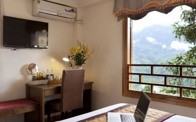 Eden Mountain View Hotel