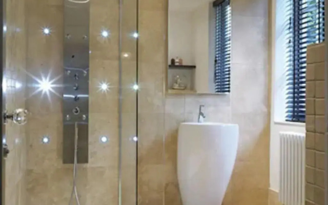 Windfalls Boutique Hotel