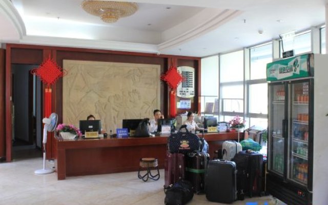 Qixianling Zhongnan Hot Spring Apartment Hotel